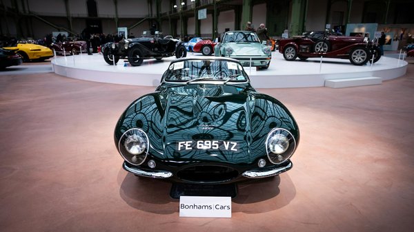 Découvrez les kimonos courts pour femme : style et confort