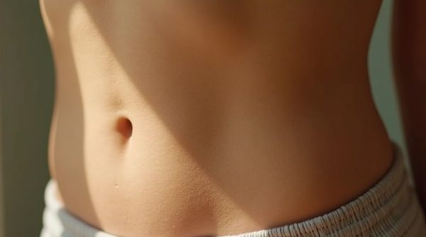 Comprendre la ceinture d'adonis : v des abdos et esthétique corporelle